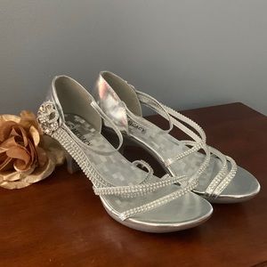 DELICACY bling embellished mid heels. Silver Size 7 Sandals.